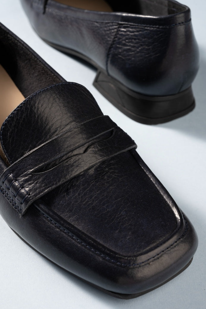 Serene Leather comfort Loafers