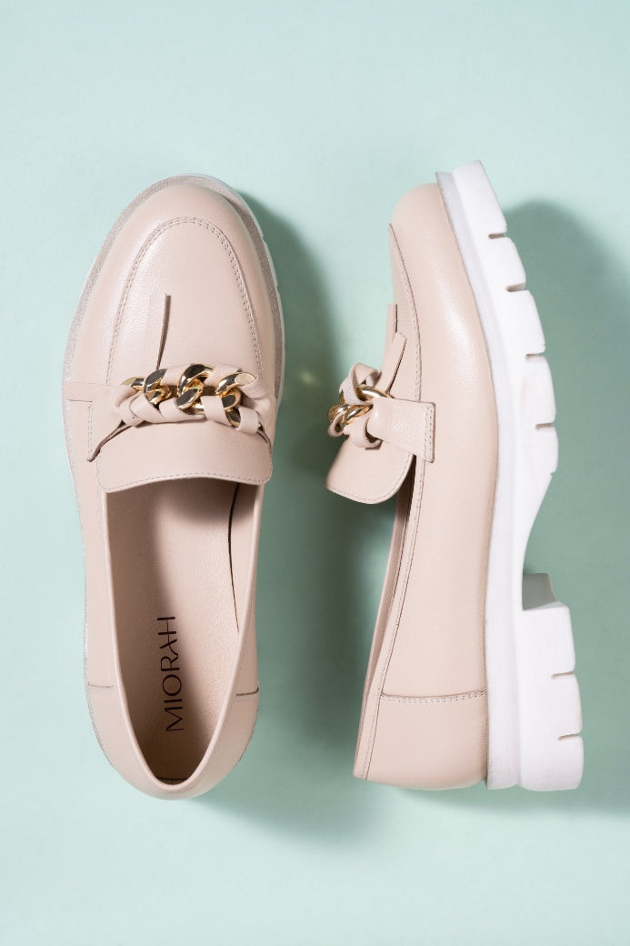 Trend'e White Leather Comfort Loafers
