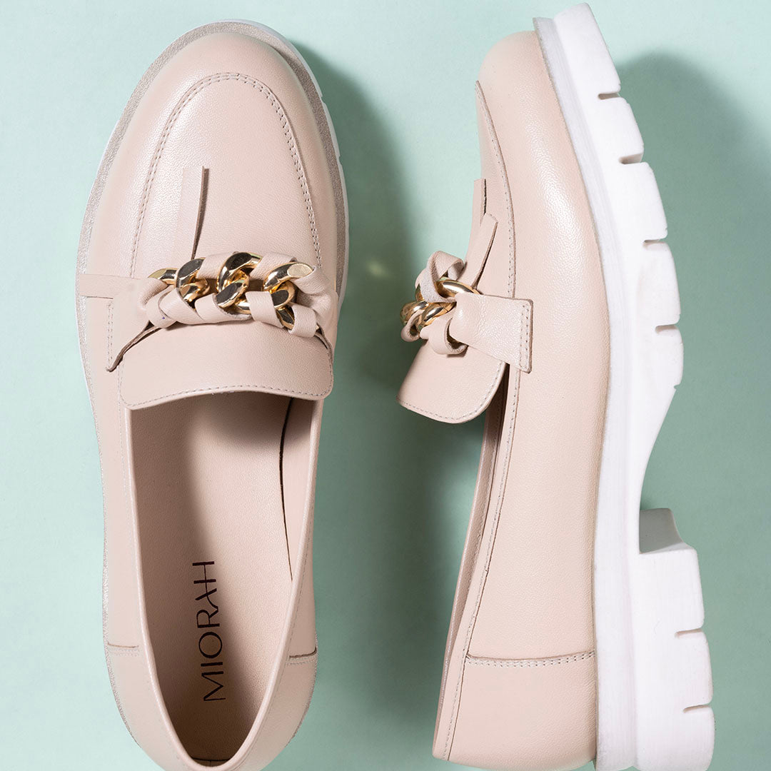 Trend'e White Leather Comfort Loafers