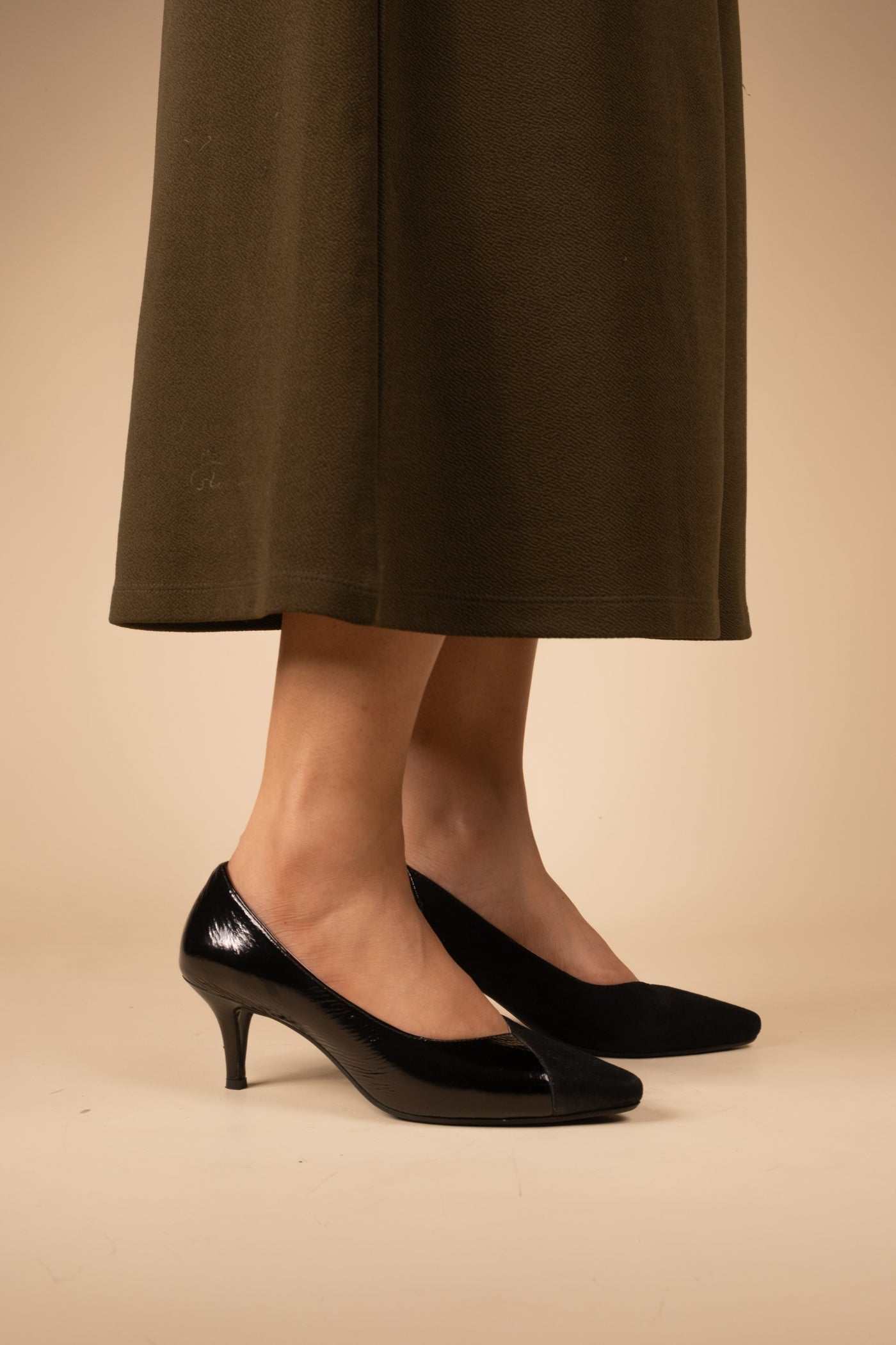 Kylie Black Leather Pumps