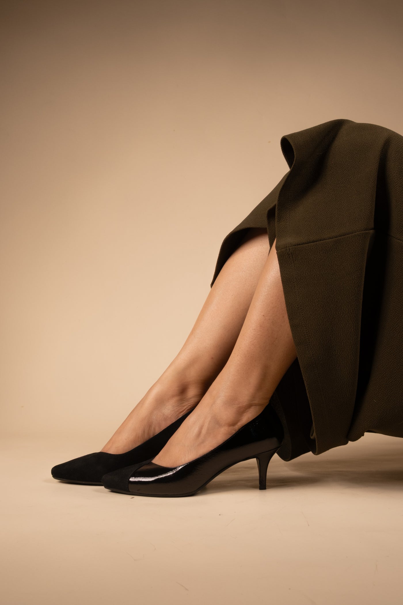 Kylie Black Leather Pumps