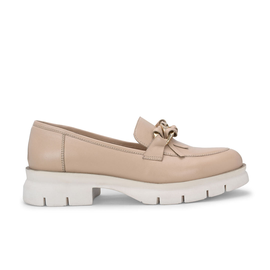 Trend'e White Leather Comfort Loafers