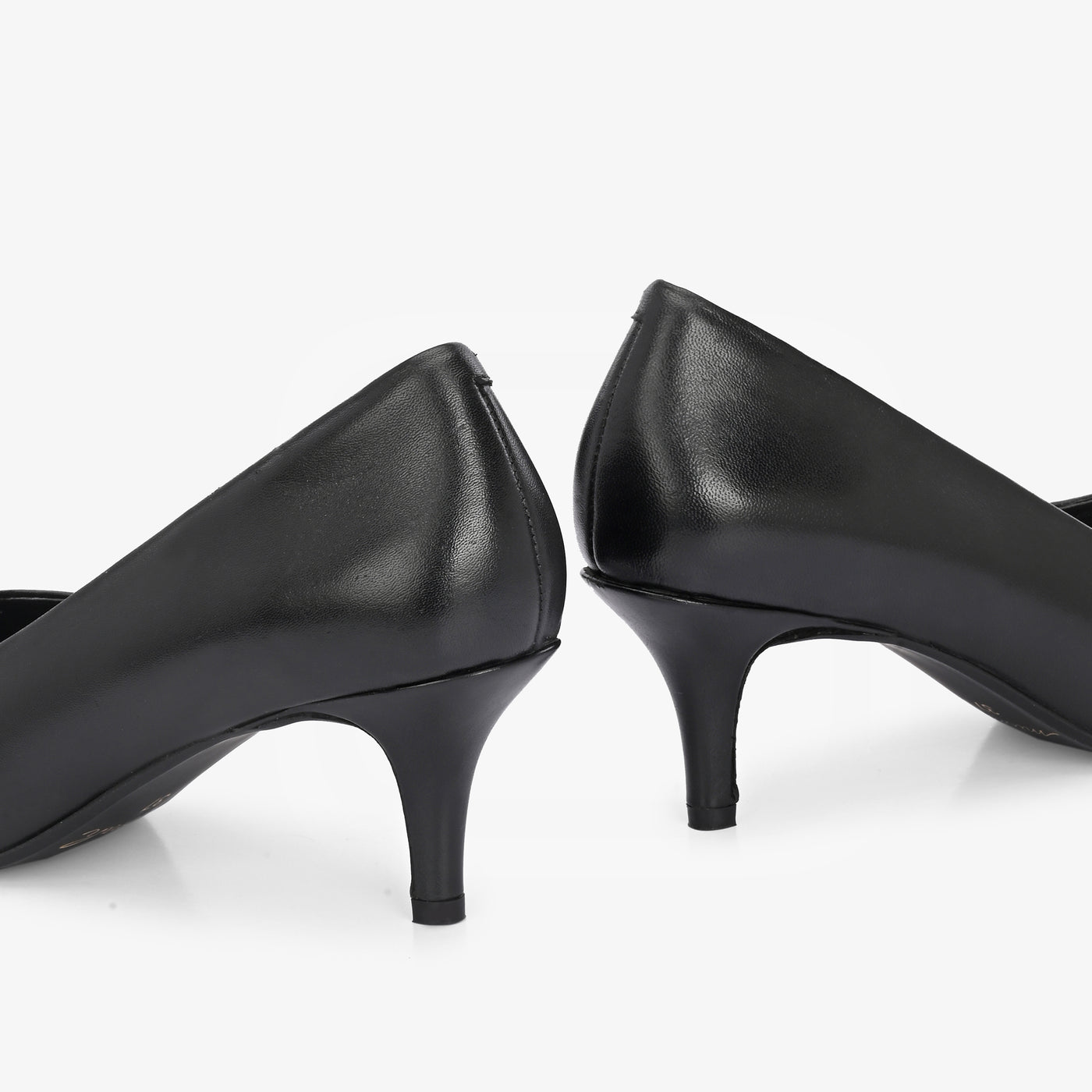 Noa Leather Pumps