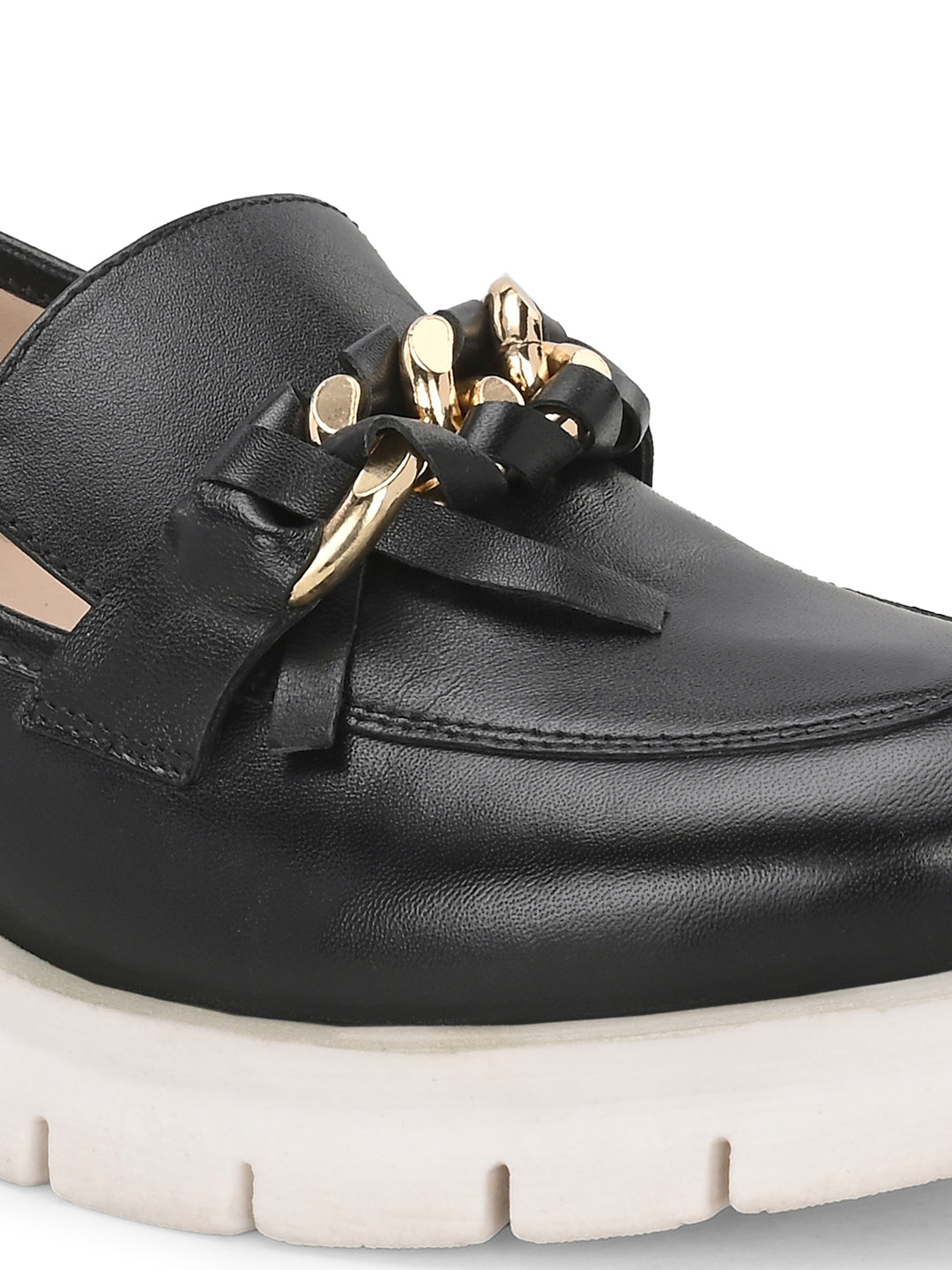 Trend'e White Leather Comfort Loafers