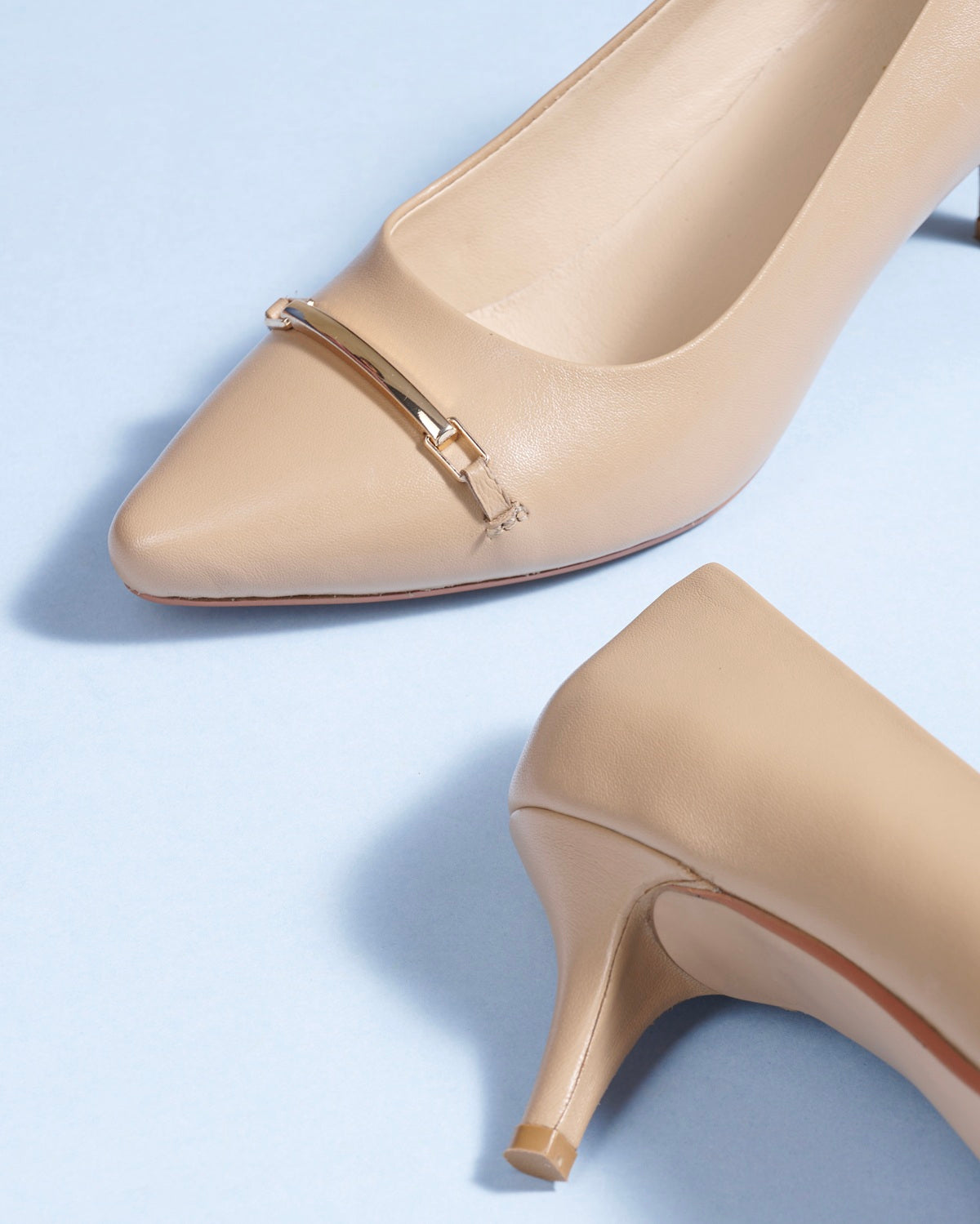 Noa Leather Pumps