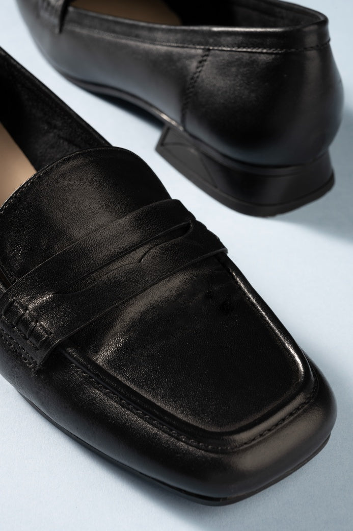 Serene Leather comfort Loafers