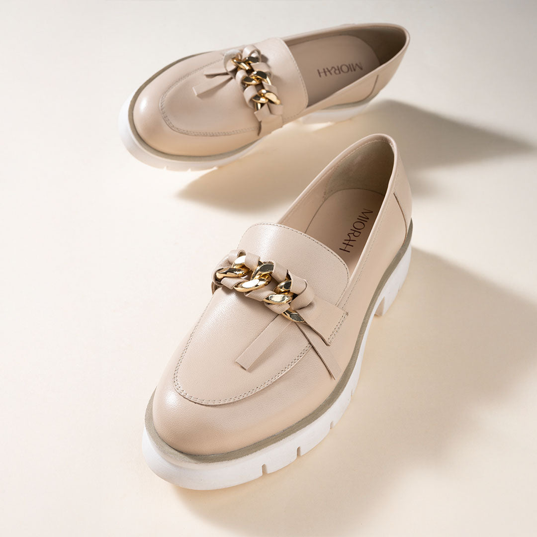 Trend'e White Leather Comfort Loafers