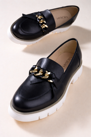 Trend'e White Leather Comfort Loafers