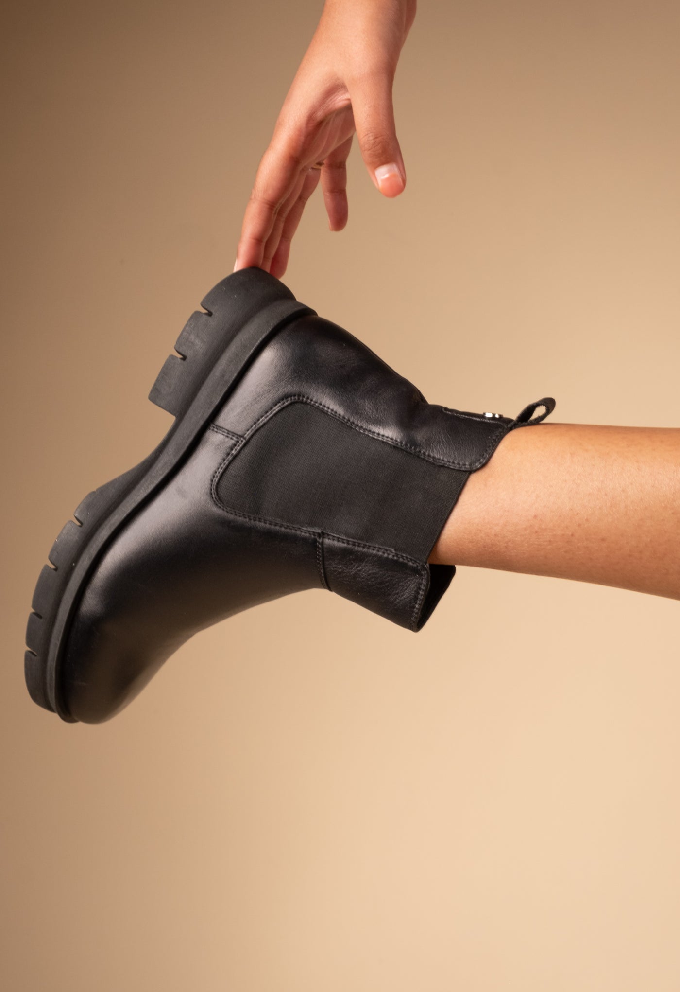 Ember Leather Chelsea Boots