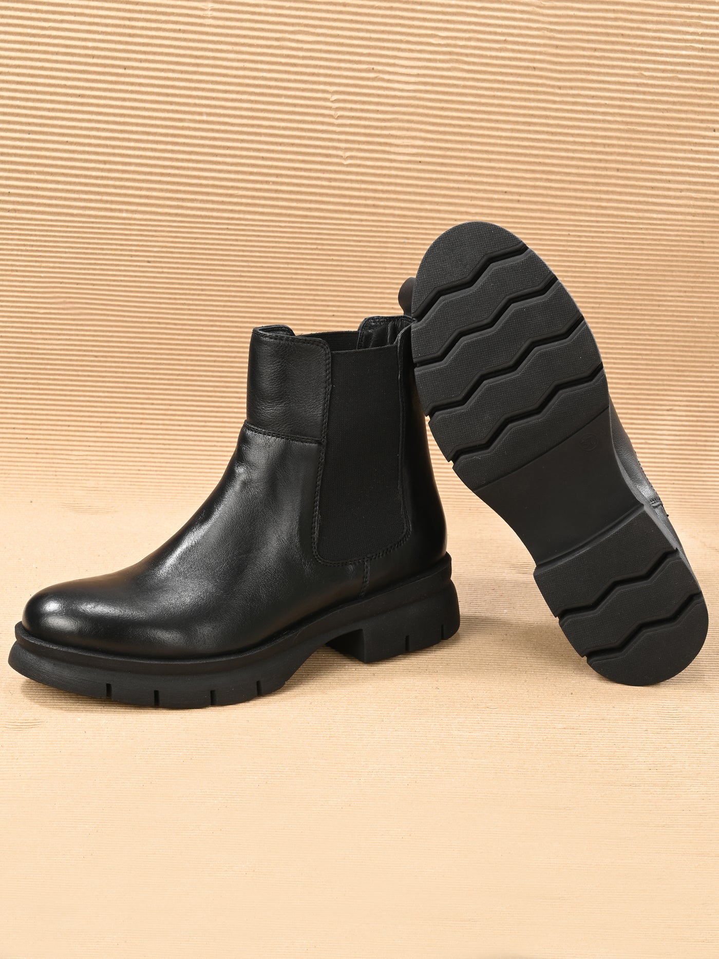 Ember Leather Chelsea Boots