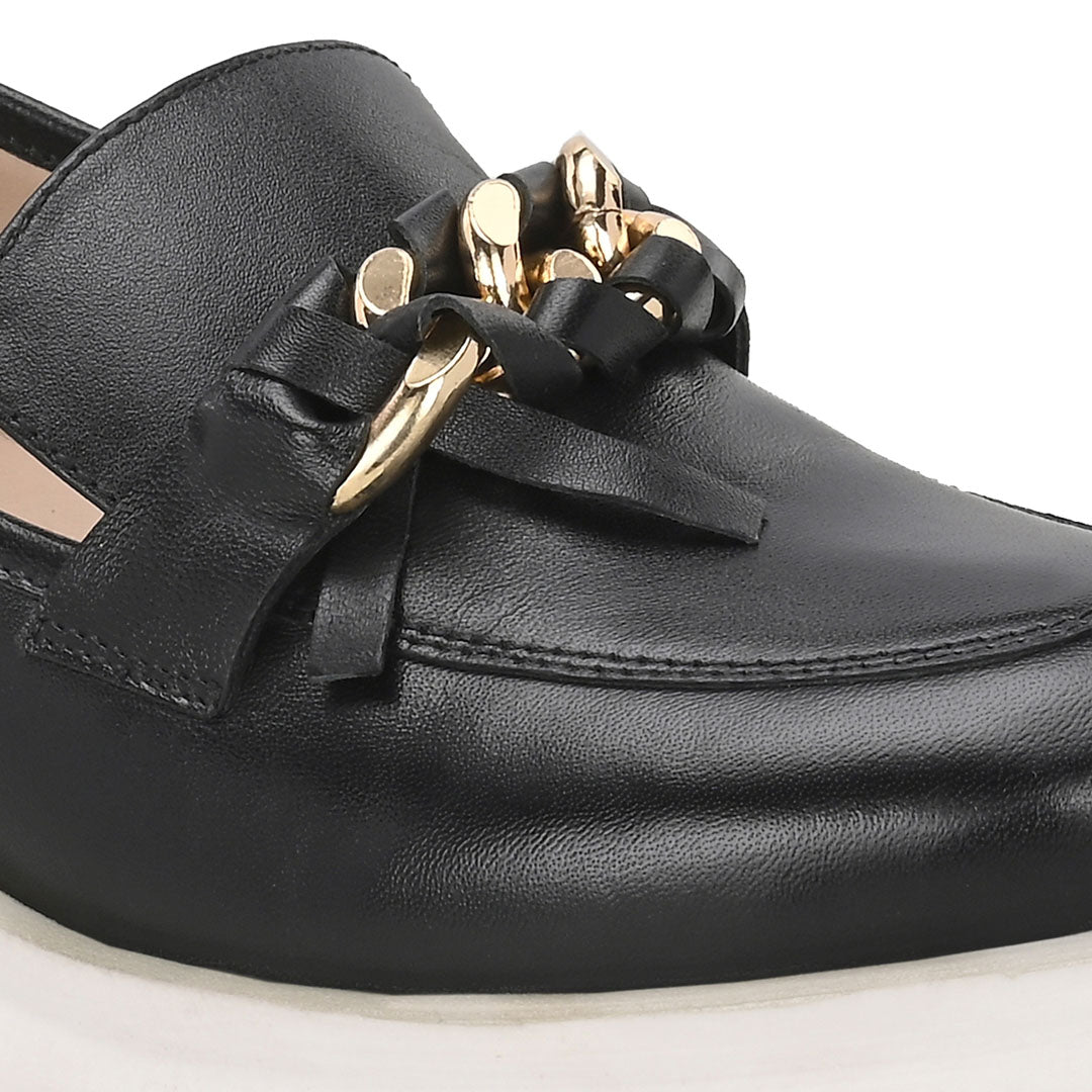 Trend'e White Leather Comfort Loafers