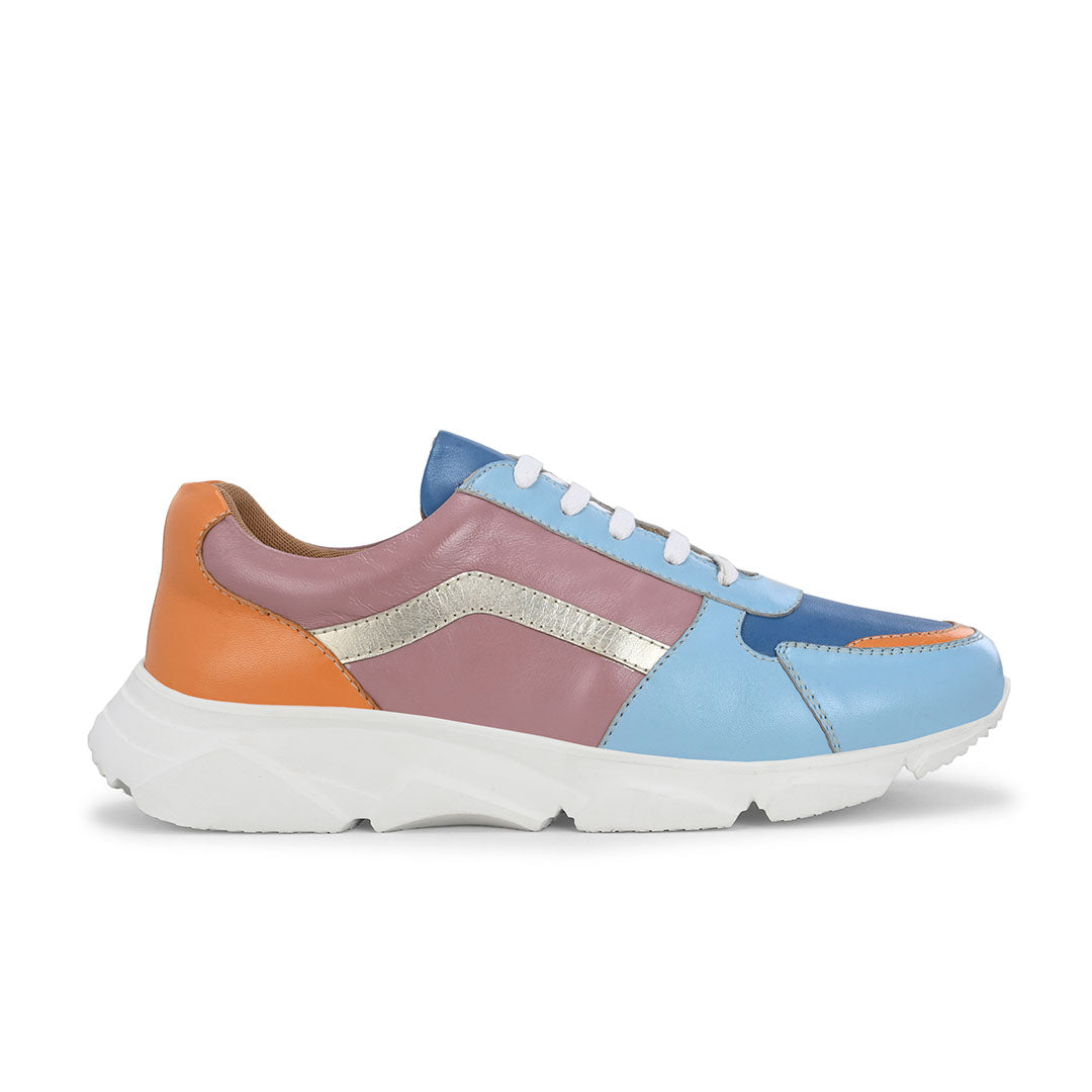 Dash Leather Outdoor Sneakers