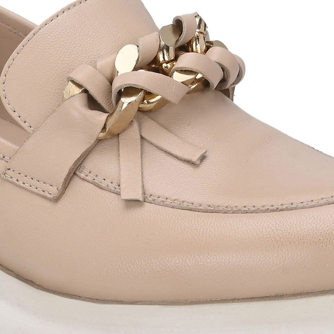Trend'e White Leather Comfort Loafers