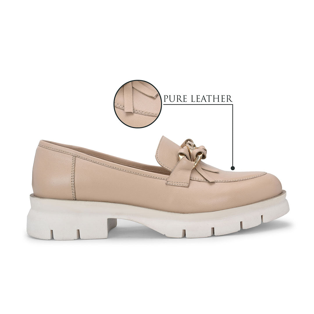 Trend'e White Leather Comfort Loafers