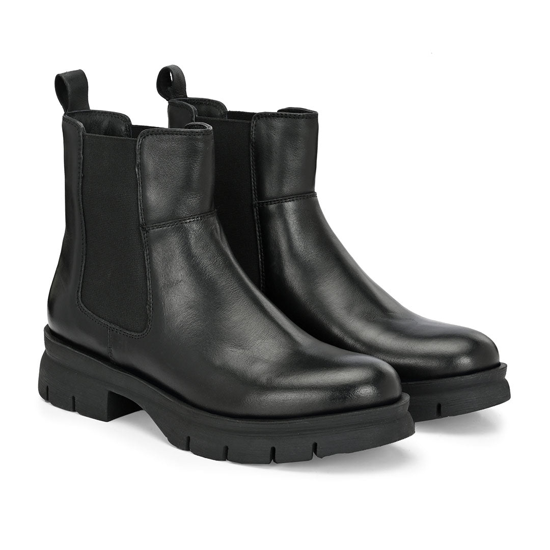 Ember Leather Chelsea Boots