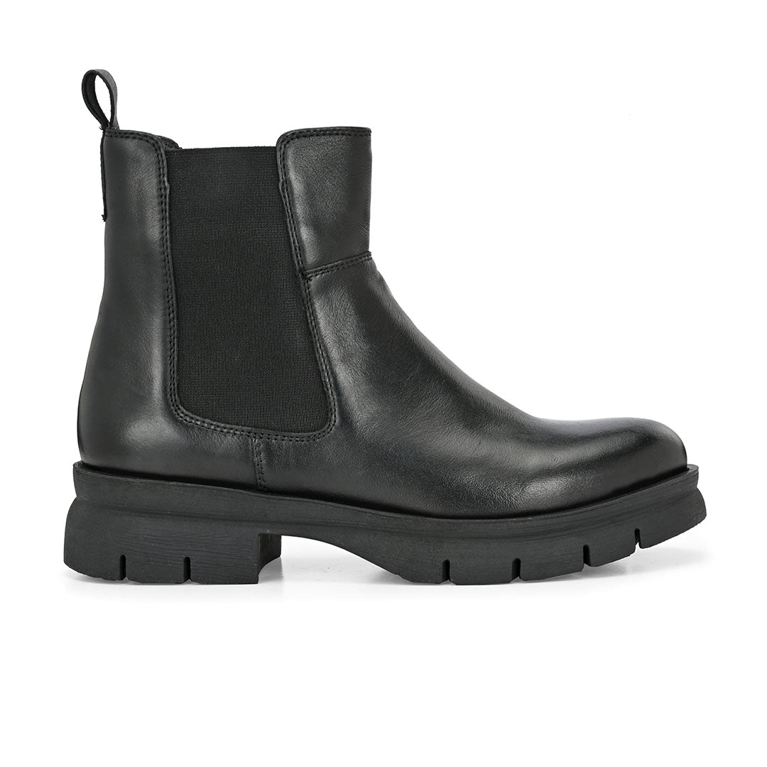 Ember Leather Chelsea Boots