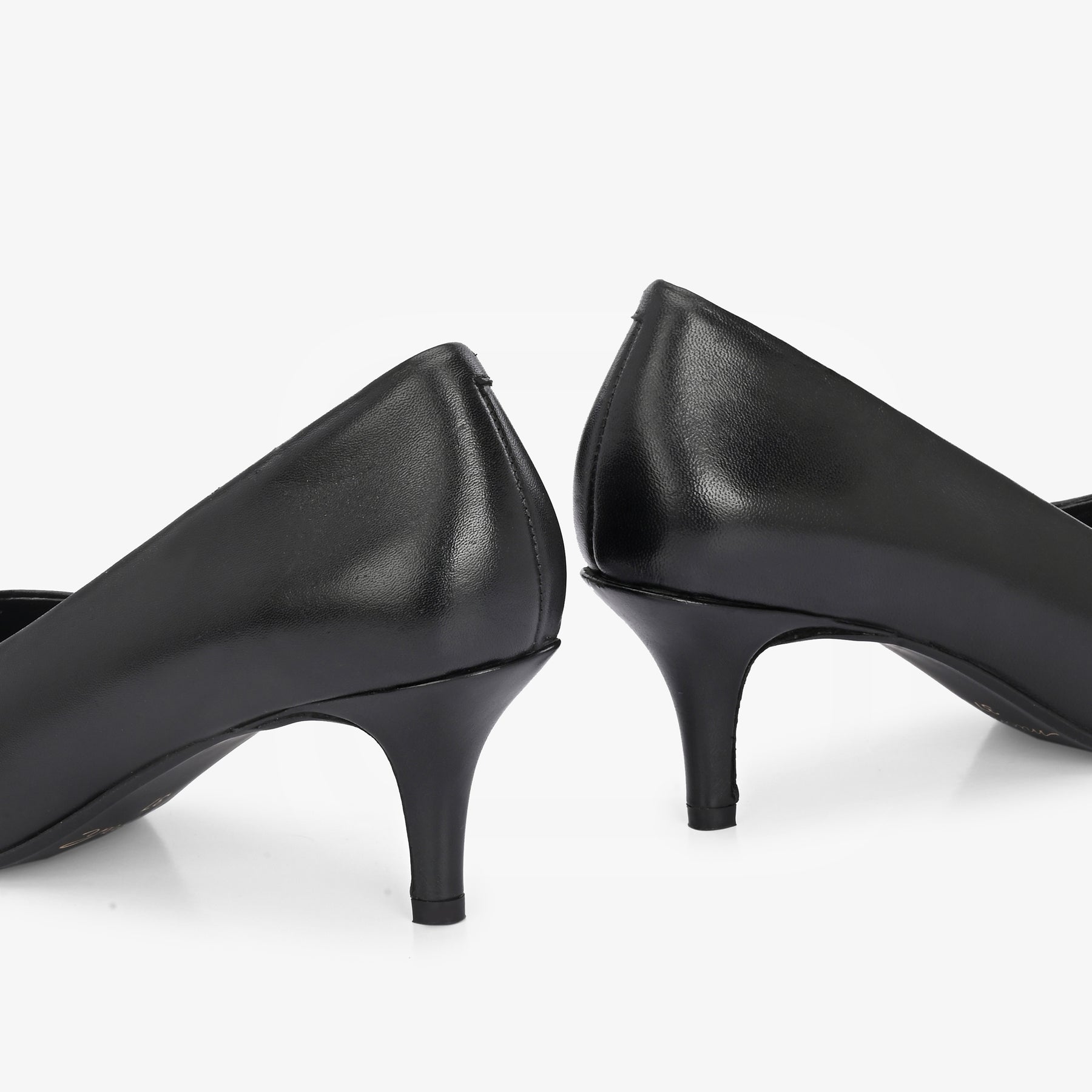 Noa Leather Pumps